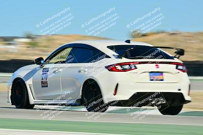 media/Dec-13-2025-Extreme Speed (Sat) [[d129ecb0b9]]/Beginner/Session 2 (Turn 4)/